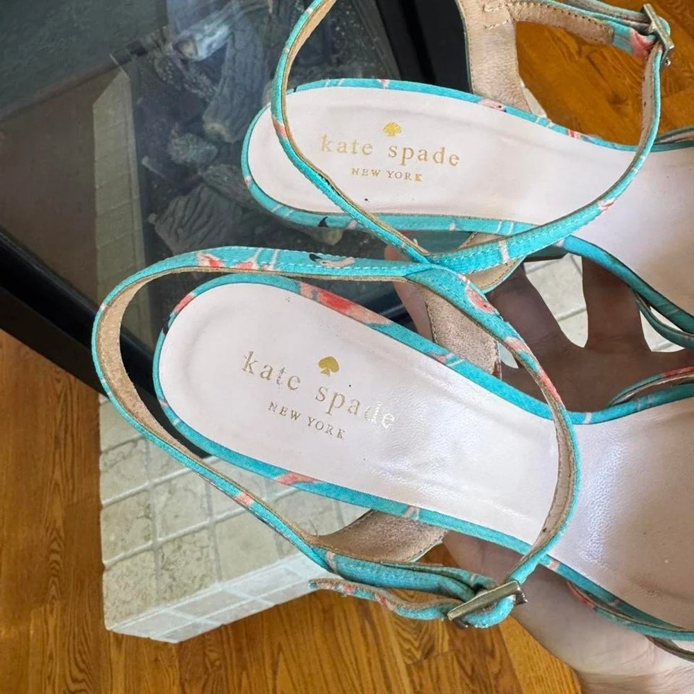 Kate Spade Teal flamingo print notched black wedge bow resortwear size 6.5